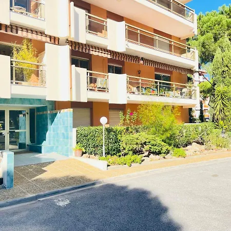 Les Imperators Yourhosthelper Apartment Saint-Raphael (Var)